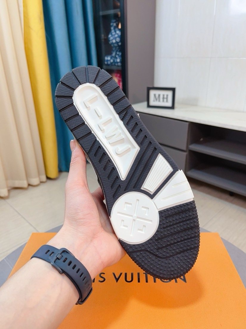 Louis Vuitton Black and White Low-Top Sneakers - Perforated Toe Panel