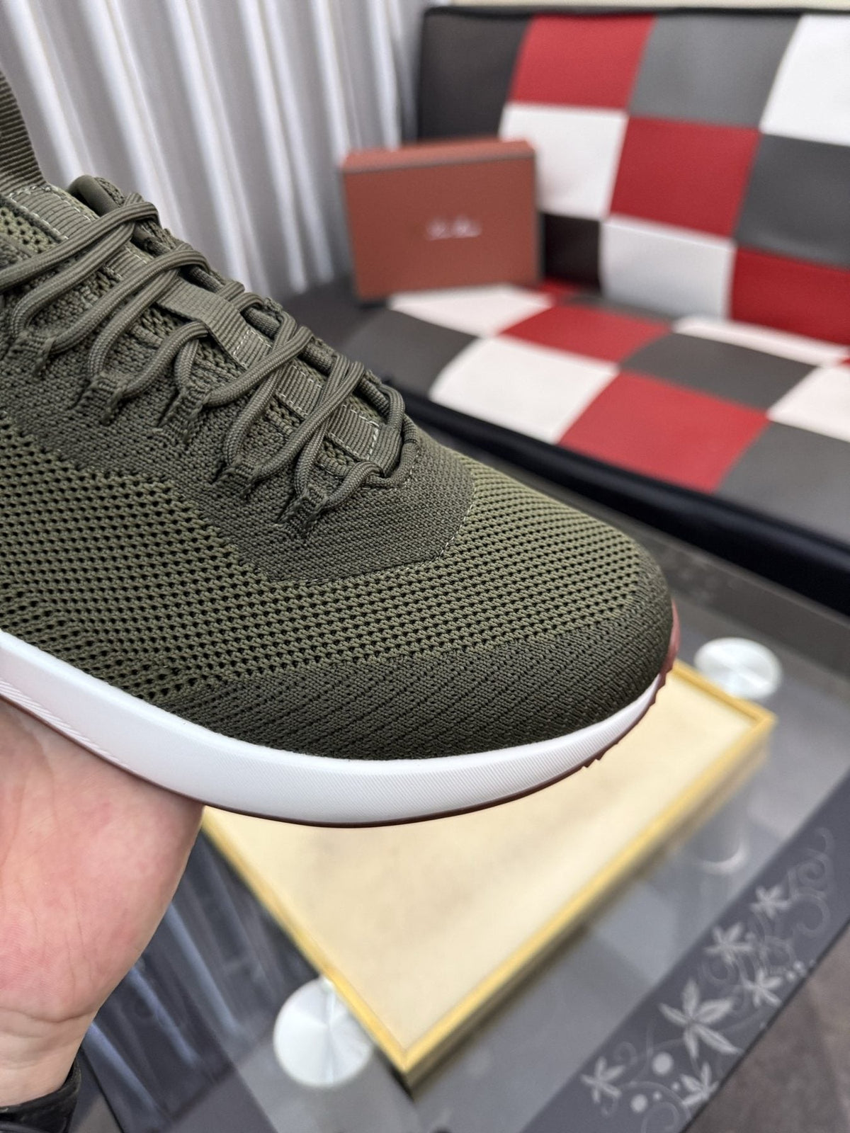 Men's Olive Green Mesh-Like Low-Top Sneakers